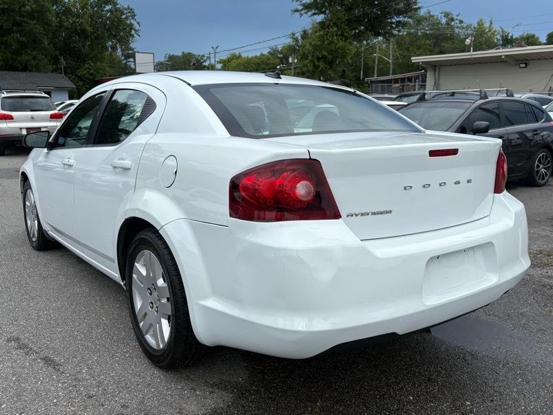 Dodge Avenger Base 2012