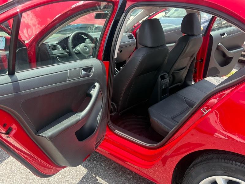 Volkswagen Jetta SE 2012