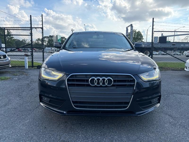 Audi A4 2.0 T Sedan FrontTrak Multitronic 2013