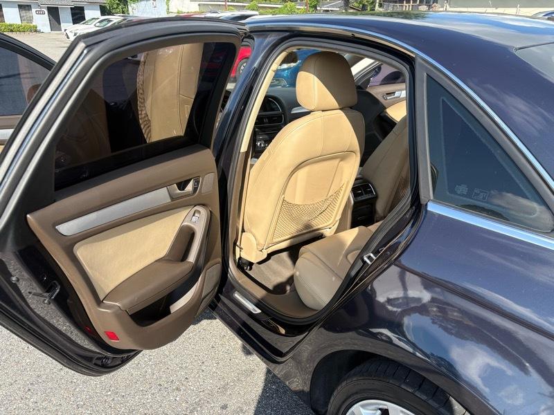 Audi A4 2.0 T Sedan FrontTrak Multitronic 2013