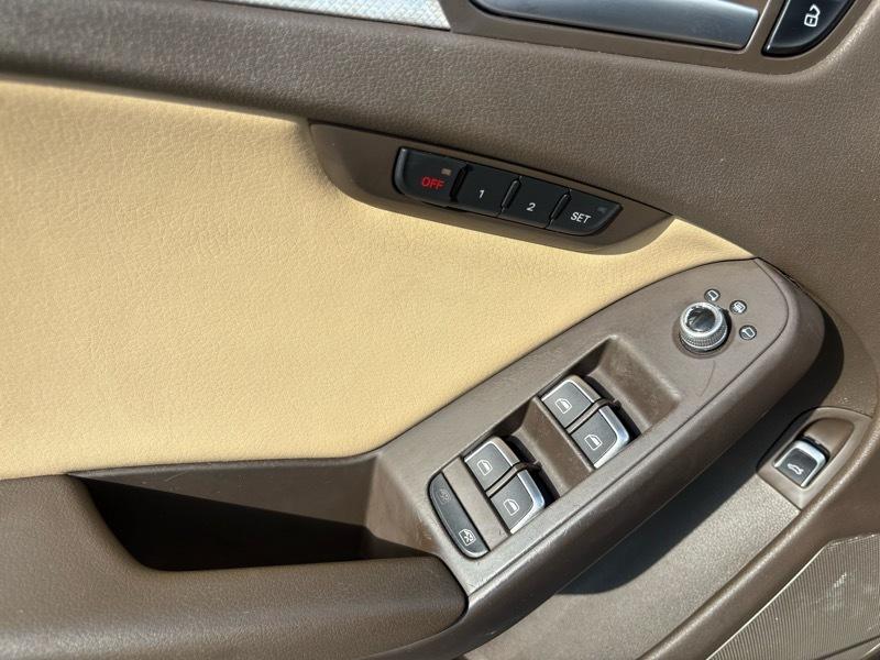 Audi A4 2.0 T Sedan FrontTrak Multitronic 2013