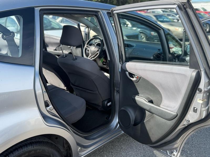 Honda Fit 5-Speed AT 2010