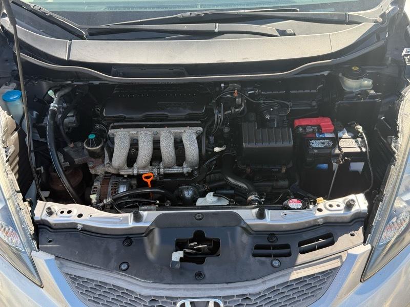 Honda Fit 5-Speed AT 2010