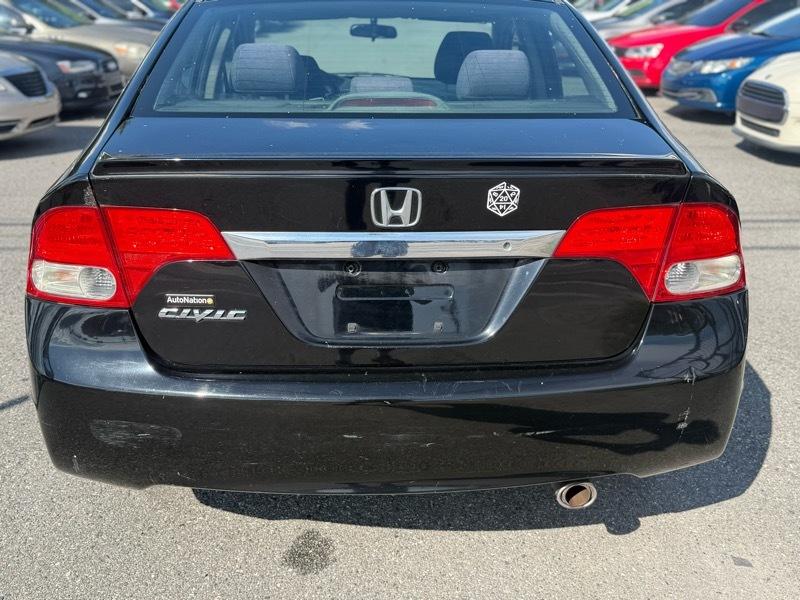 Honda Civic LX-S Sedan 5-Speed AT 2011