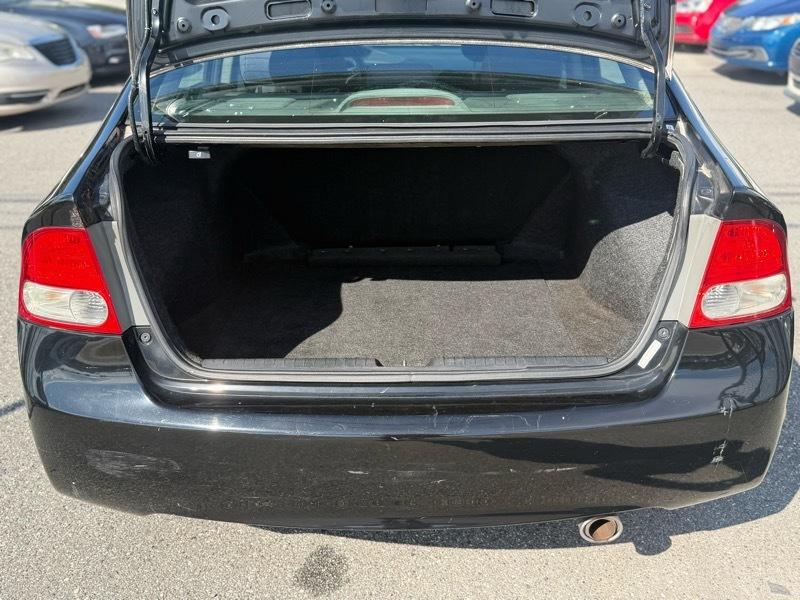 Honda Civic LX-S Sedan 5-Speed AT 2011