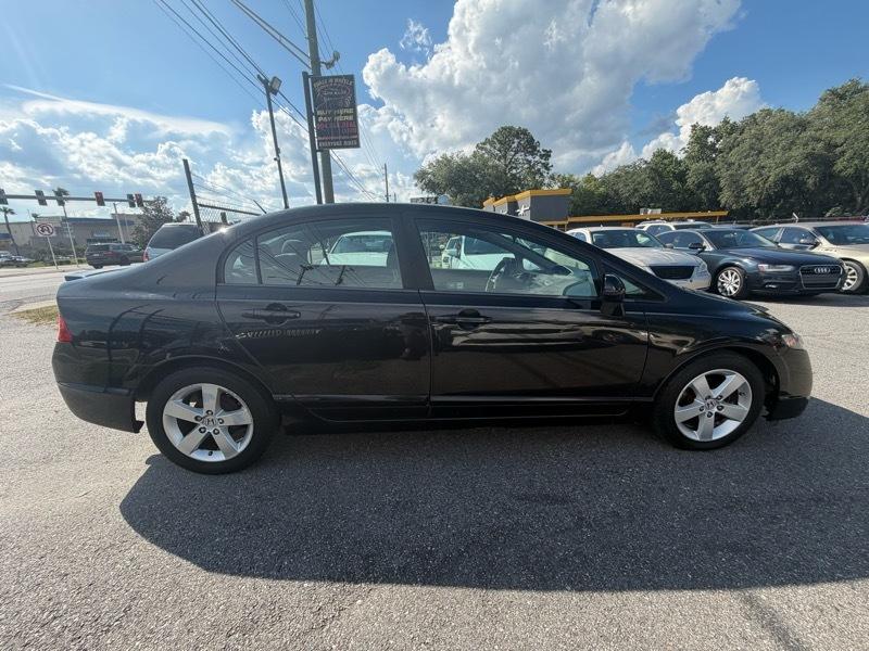 Honda Civic LX-S Sedan 5-Speed AT 2011