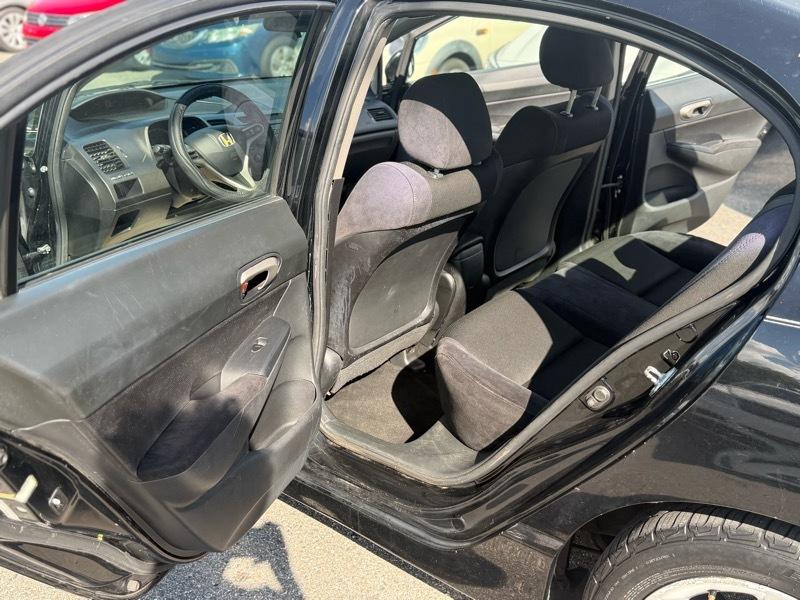 Honda Civic LX-S Sedan 5-Speed AT 2011