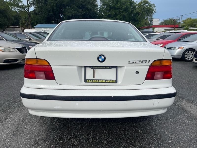 BMW 5-Series 528i 2000