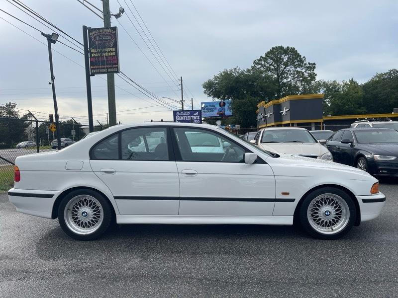 BMW 5-Series 528i 2000