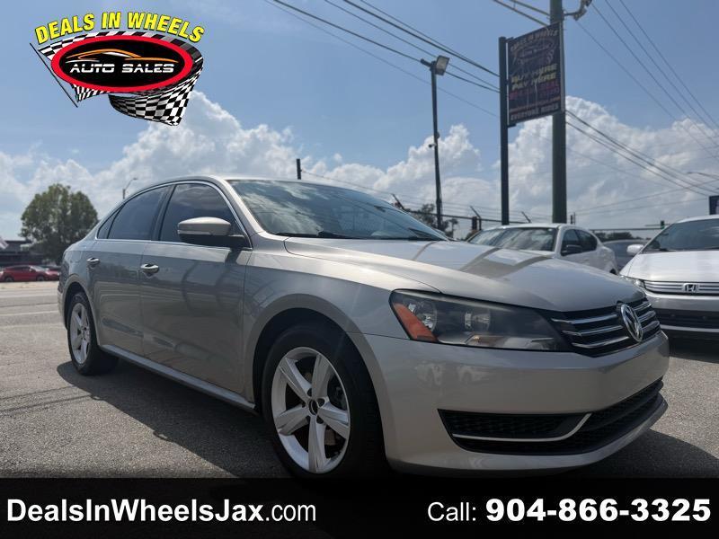 Volkswagen Passat 2.5L SE MT 2013