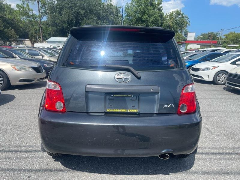 Scion xA Hatchback 2006