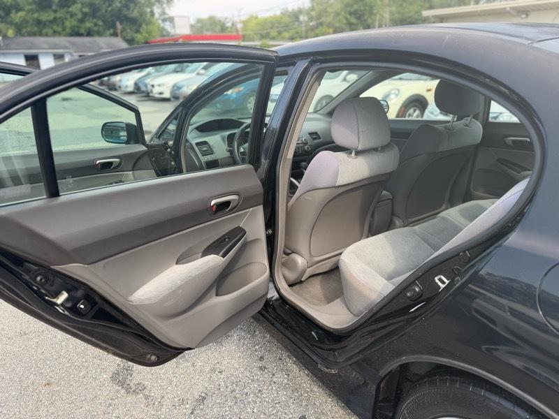 Honda Civic LX 4D Sedan 2009
