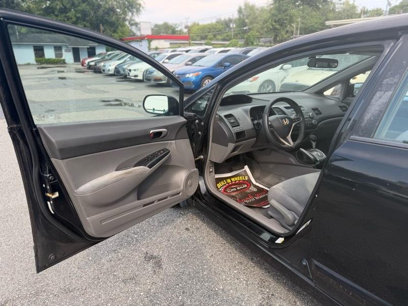 Honda Civic LX 4D Sedan 2009