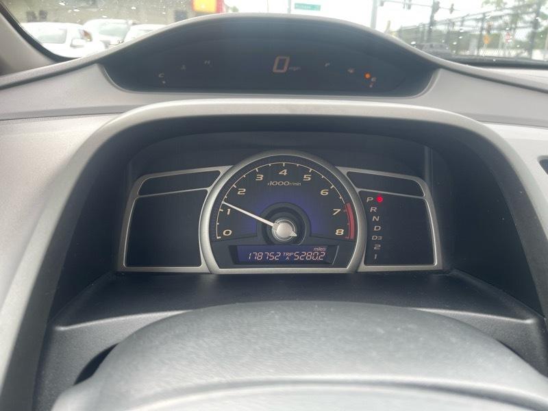 Honda Civic LX 4D Sedan 2009