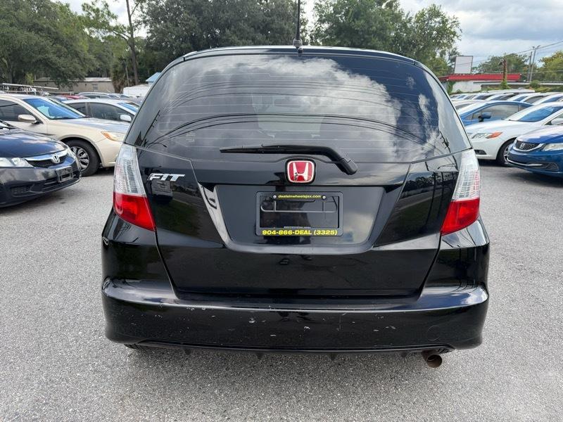Honda Fit 5-Speed AT 2011