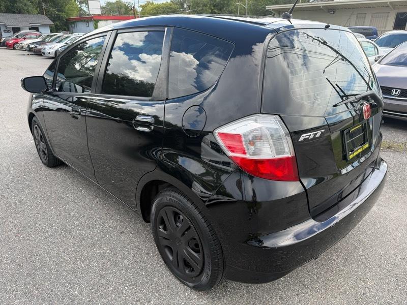 Honda Fit 5-Speed AT 2011