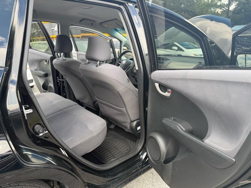 Honda Fit 5-Speed AT 2011