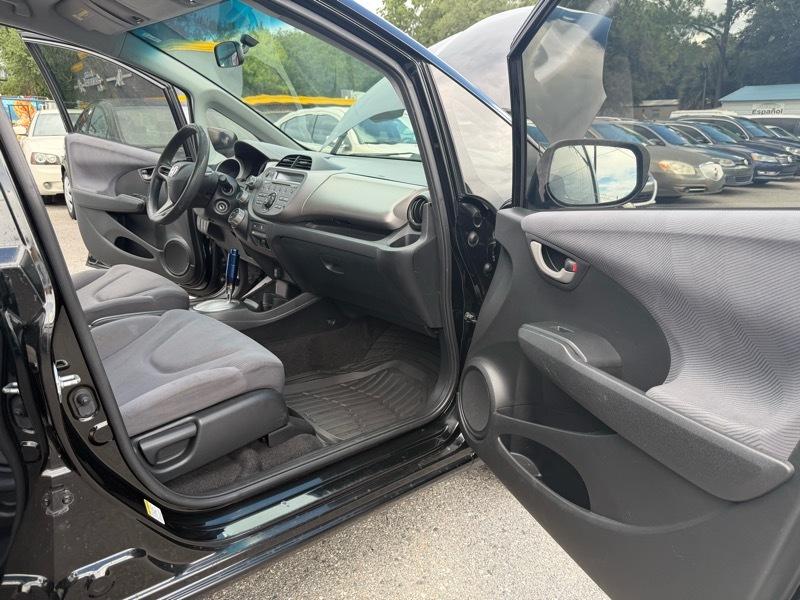 Honda Fit 5-Speed AT 2011