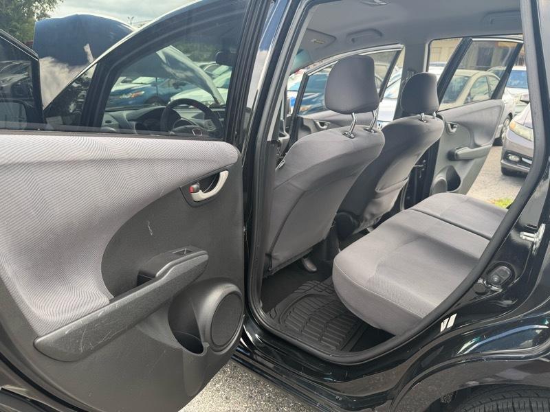 Honda Fit 5-Speed AT 2011
