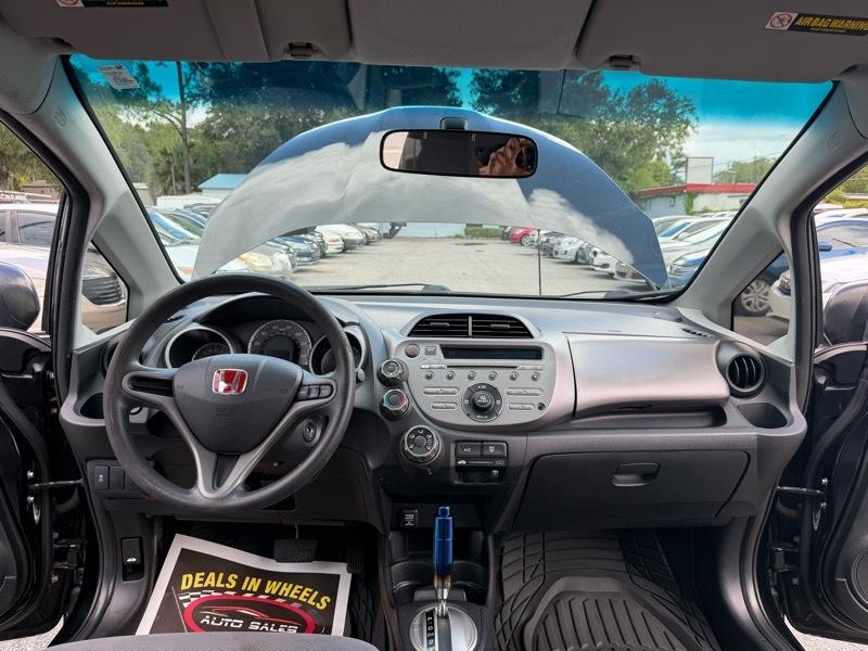 Honda Fit 5-Speed AT 2011