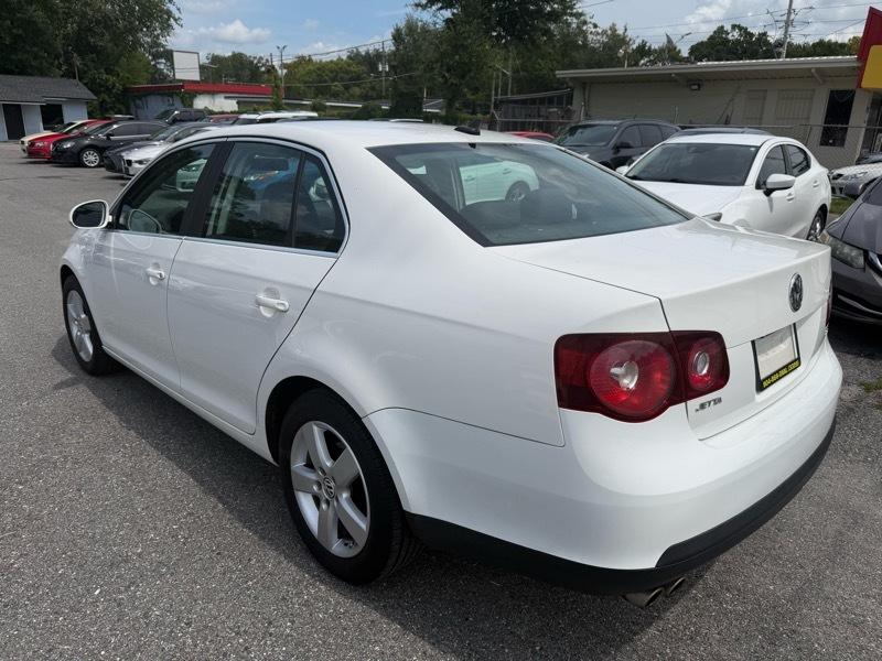 Volkswagen Jetta SE 2009