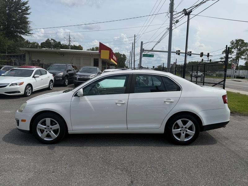 Volkswagen Jetta SE 2009