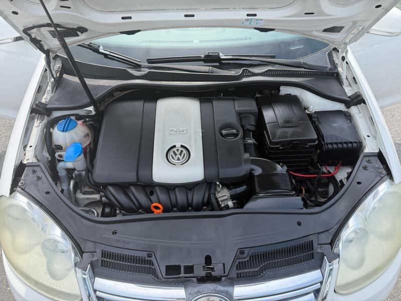 Volkswagen Jetta SE 2009