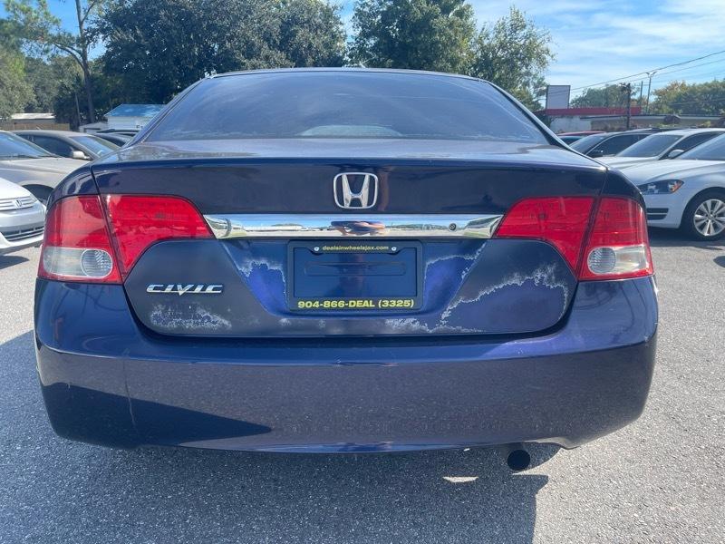 Honda Civic LX 4D Sedan 2010