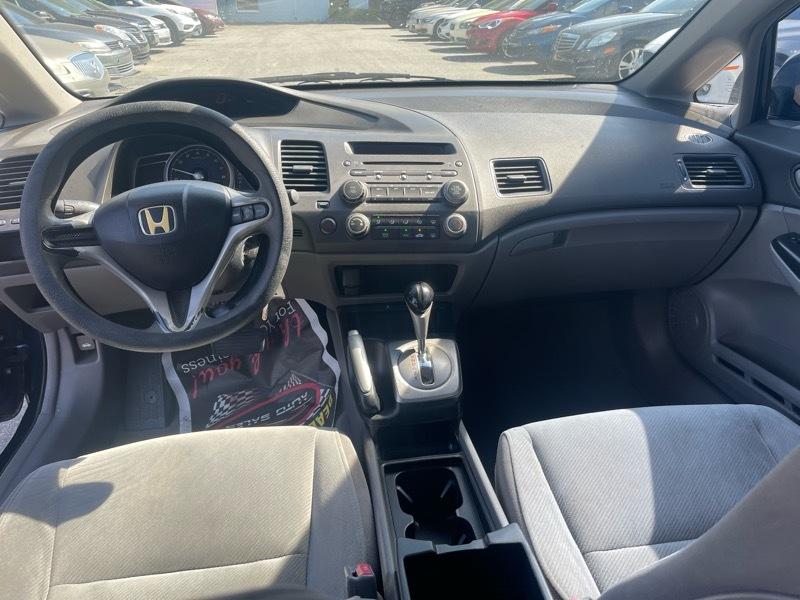 Honda Civic LX 4D Sedan 2010
