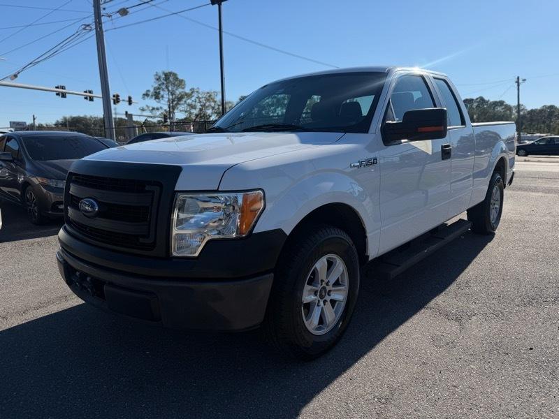 Ford F-150 XL 2WD 2013