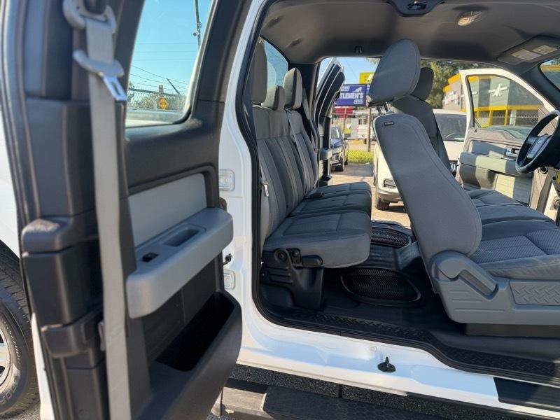 Ford F-150 XL 2WD 2013