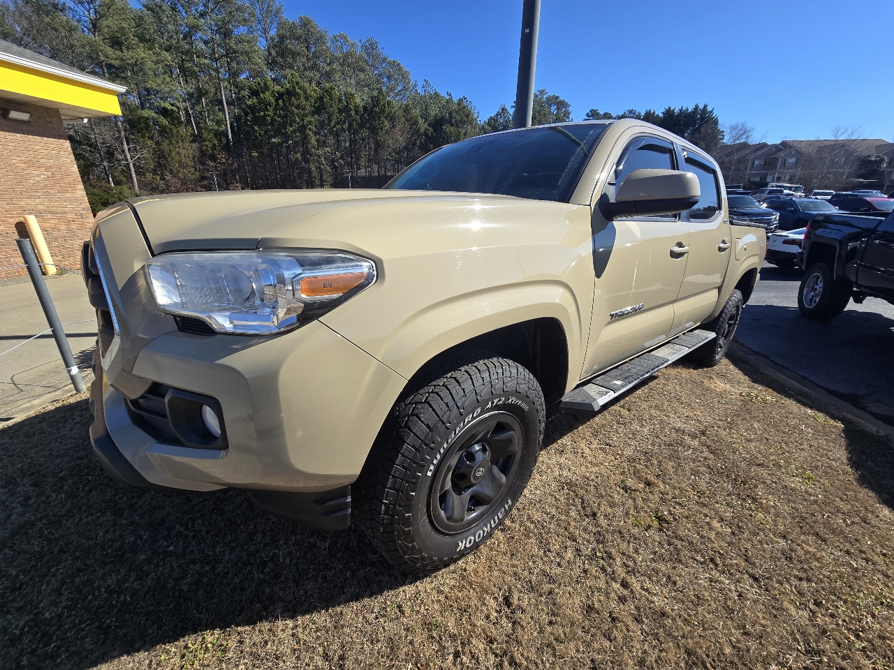 2019 Toyota Tacoma 2WD Double Cab I4 AT (Natl)