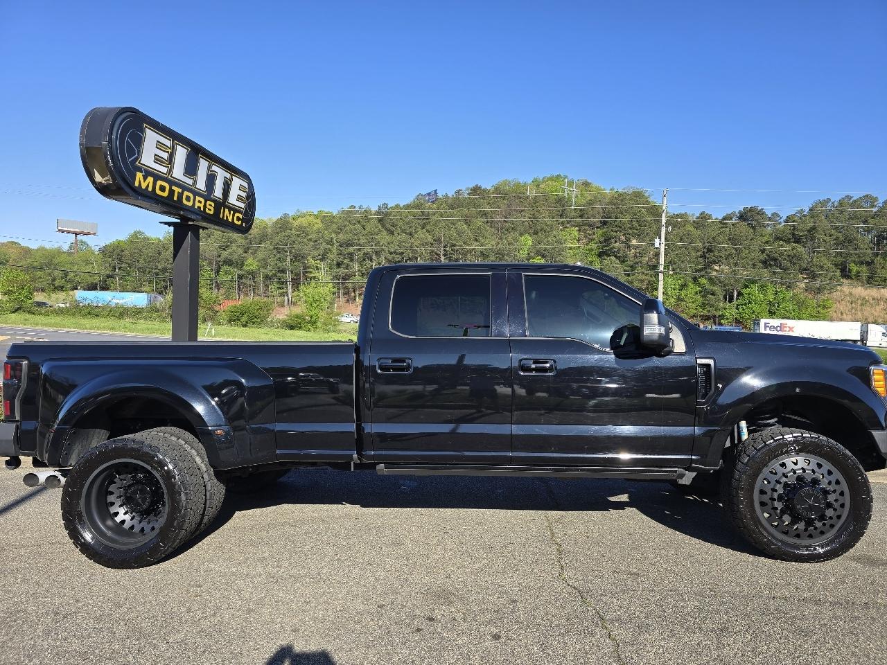 2018 Ford F-350 SD King Ranch Crew Cab Long Bed DRW 4WD