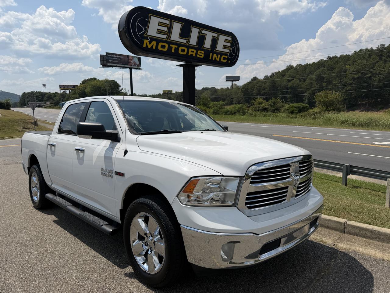 2018 RAM 1500 4WD Crew Cab 140.5" Big Horn
