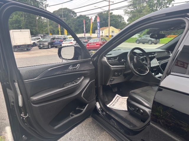 Jeep Grand Cherokee L Laredo 4WD 2021