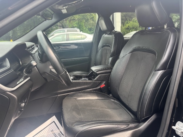 Jeep Grand Cherokee L Laredo 4WD 2021