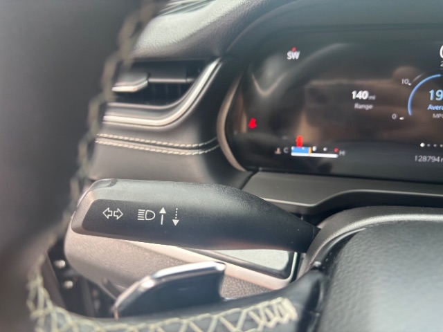 Jeep Grand Cherokee L Laredo 4WD 2021