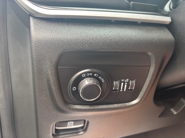 Jeep Grand Cherokee L Laredo 4WD 2021