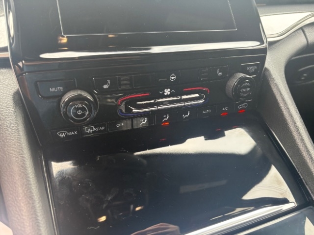 Jeep Grand Cherokee L Laredo 4WD 2021