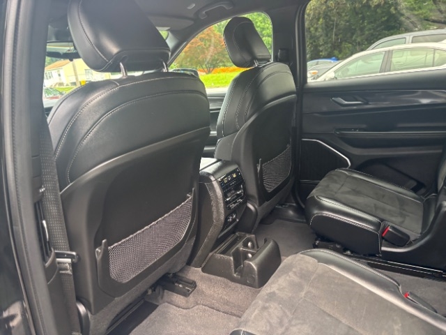 Jeep Grand Cherokee L Laredo 4WD 2021