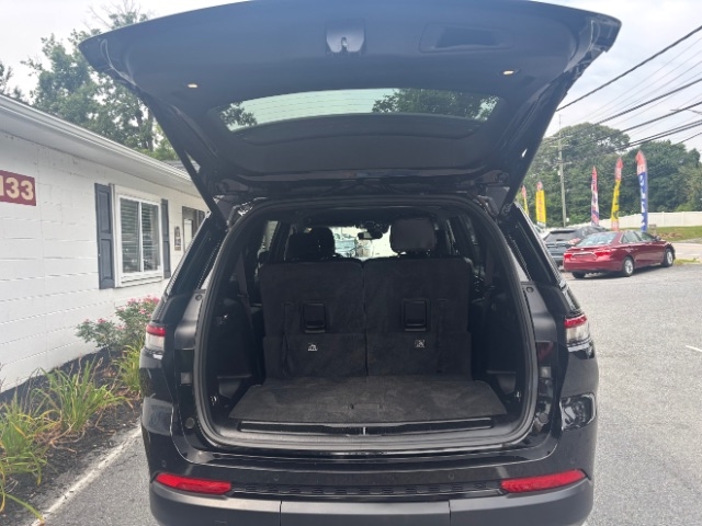 Jeep Grand Cherokee L Laredo 4WD 2021