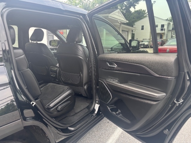 Jeep Grand Cherokee L Laredo 4WD 2021