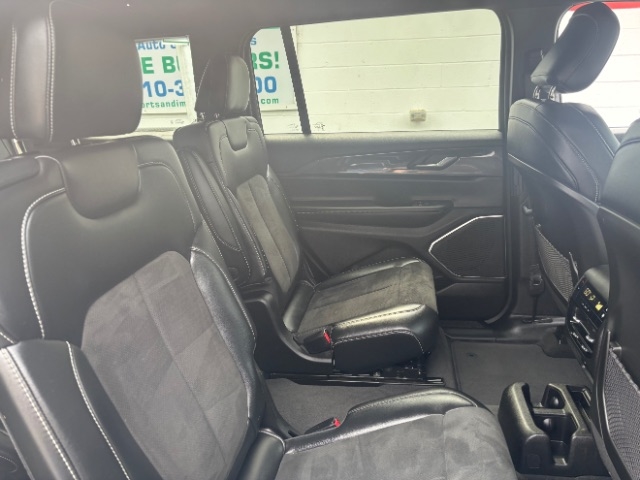 Jeep Grand Cherokee L Laredo 4WD 2021