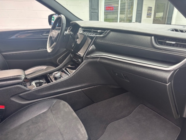 Jeep Grand Cherokee L Laredo 4WD 2021