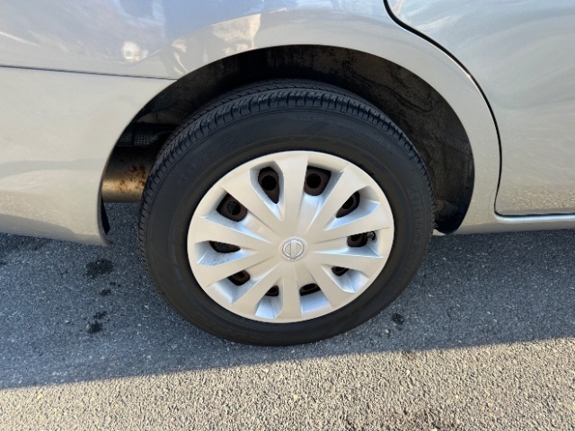 Nissan Versa 1.6 S 5M 2014