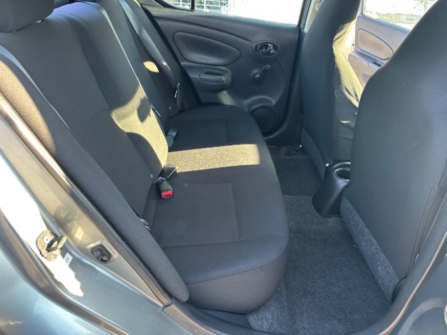 Nissan Versa 1.6 S 5M 2014