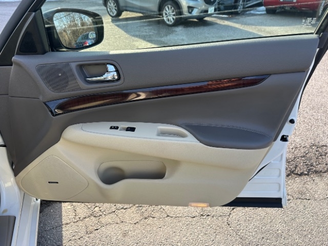 Infiniti G Sedan 37x AWD 2013