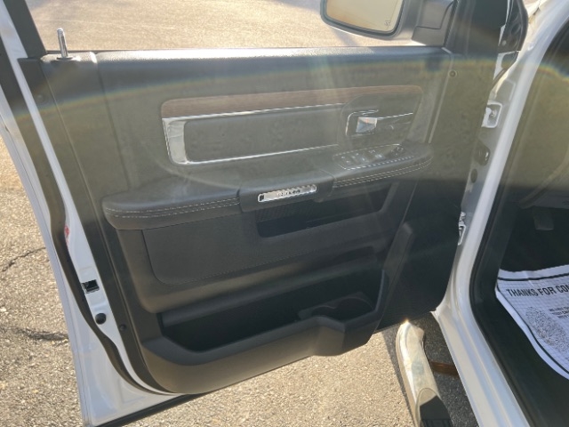 RAM 1500 Laramie Crew Cab SWB 2WD 2017