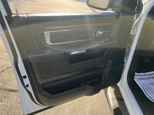 RAM 1500 Laramie Crew Cab SWB 2WD 2017