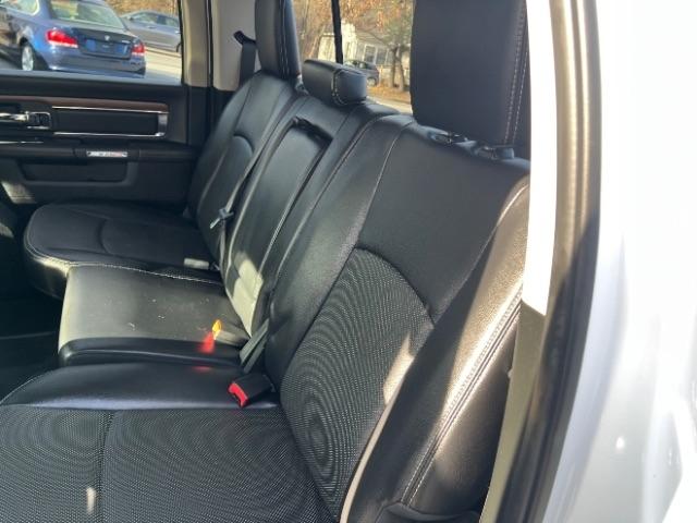 RAM 1500 Laramie Crew Cab SWB 2WD 2017